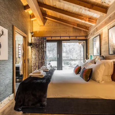 아파트 Chalet Gstaad Refined Retreat Amidst Stunning *
